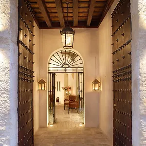 3* Hotel Boutique Corral Del Rey
